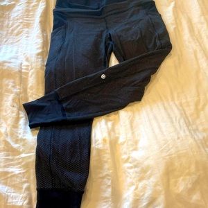 Lululemon leggings/yoga pants